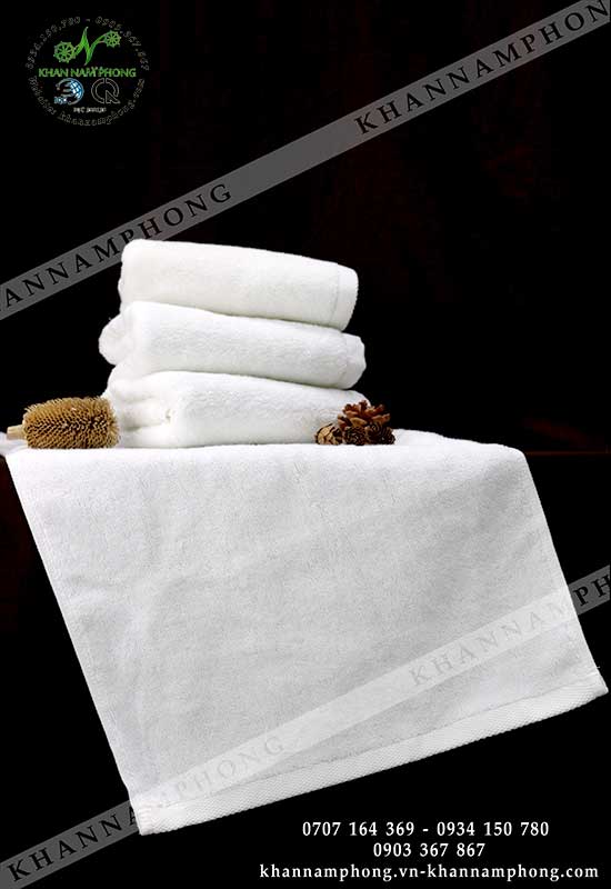 Khăn mặt khách sạn màu trắng cotton