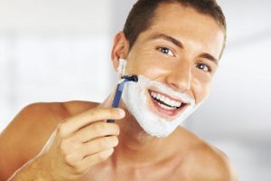 Dao cạo râu, kem cạo râu - Vật dụng trong khách sạn