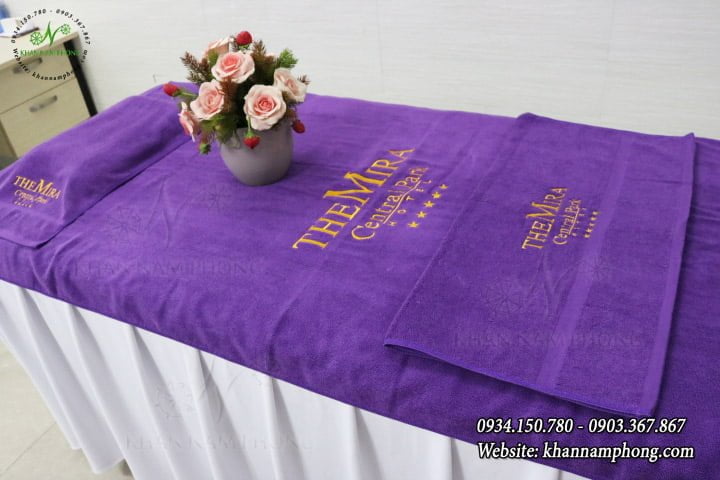 マフラーパターンを身にミラ-紫色の刺繍のロゴ（コットン)