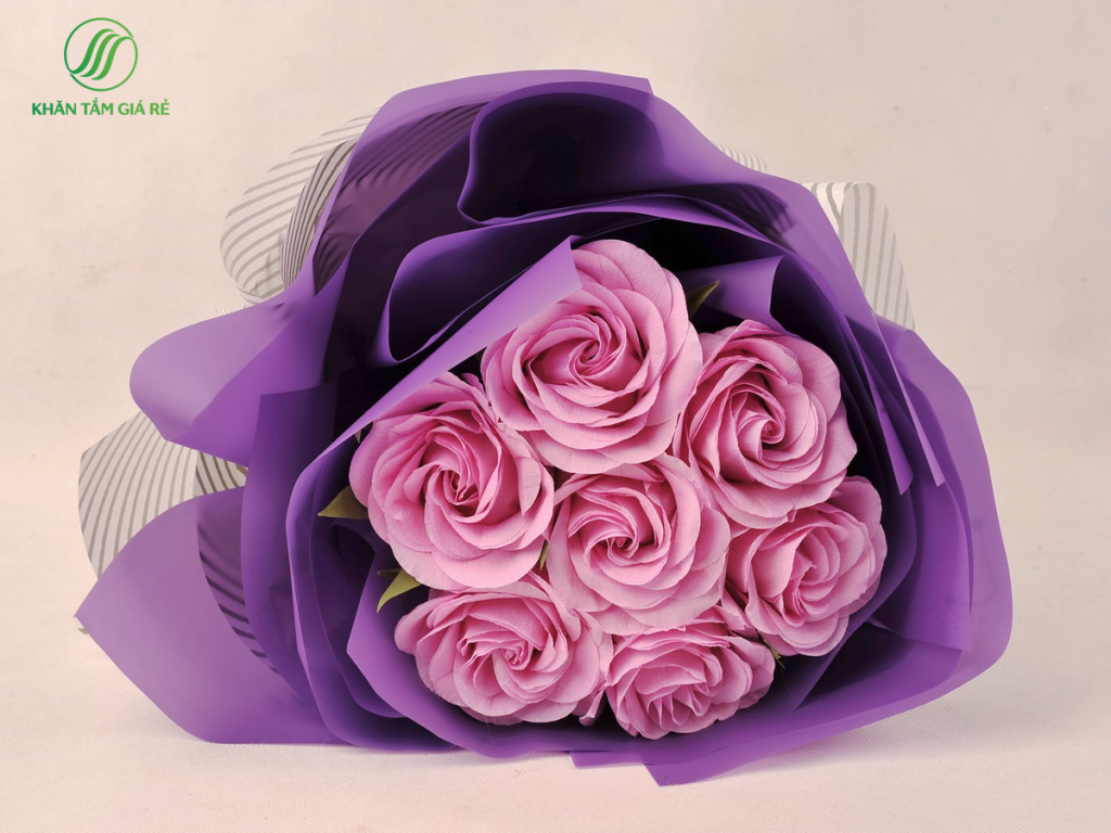 Hoa handmade cũng có rất nhiều loại như hoa hồng, hoa hướng dương, hoa tulip,...