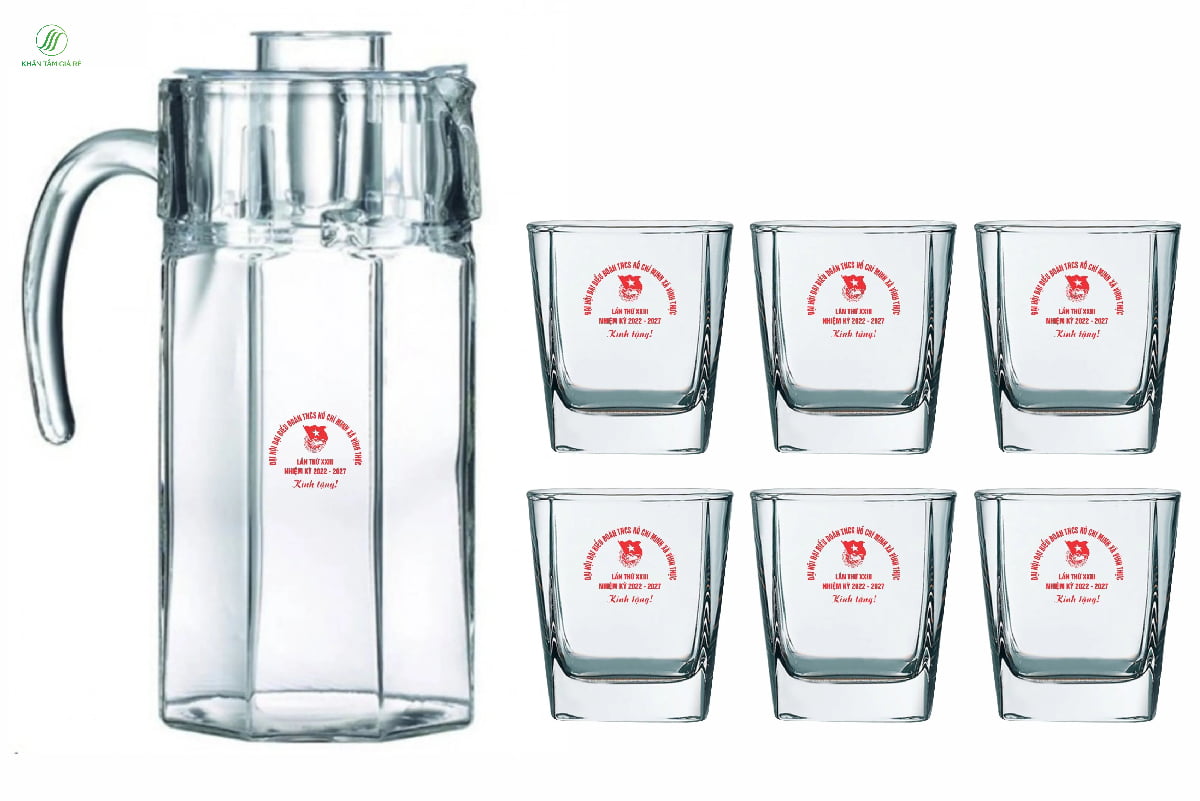 Set glass/glass mug is also a meaningful gift, but will fit a family man