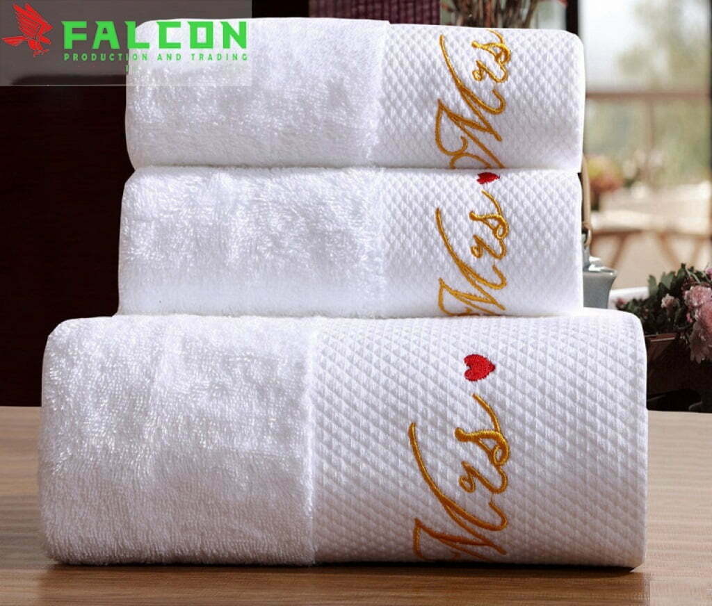 Falcon có 10 kinh nghiệm trong việc sản xuất khăn khách sạn