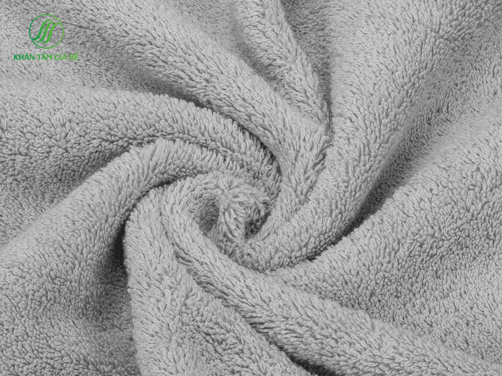 Chất liệu cotton làm cho khăn có cảm giác mềm mại và thoải mái trên da