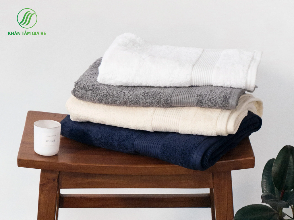 Để bảo quản khăn cotton đúng cách nhằm đảm bảo chất lượng của khăn và duy trì ưu điểm của chúng