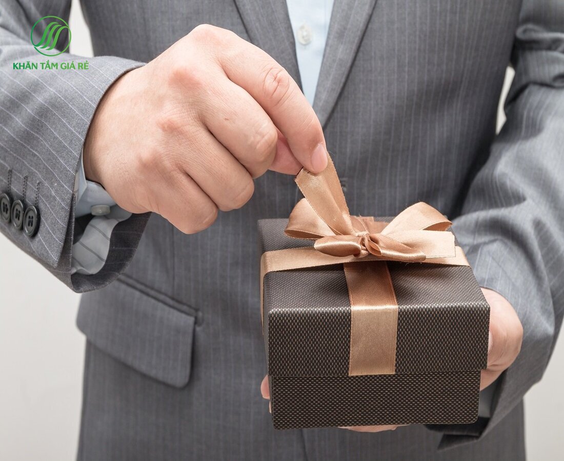 Hướng dẫn chọn quà tặng doanh nghiệp là cần phải xác định mục đích tặng quà