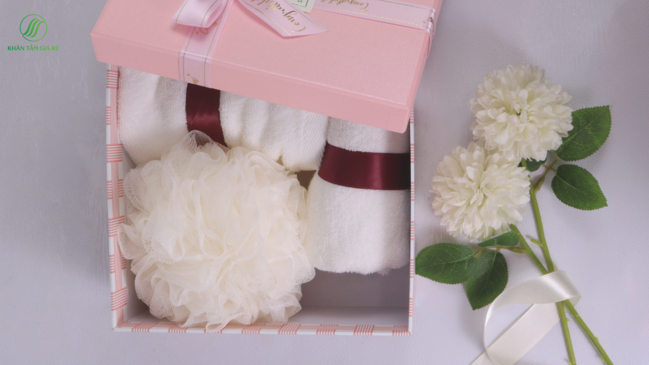 Towels not only as everyday objects, but also can be processed into meaningful gift