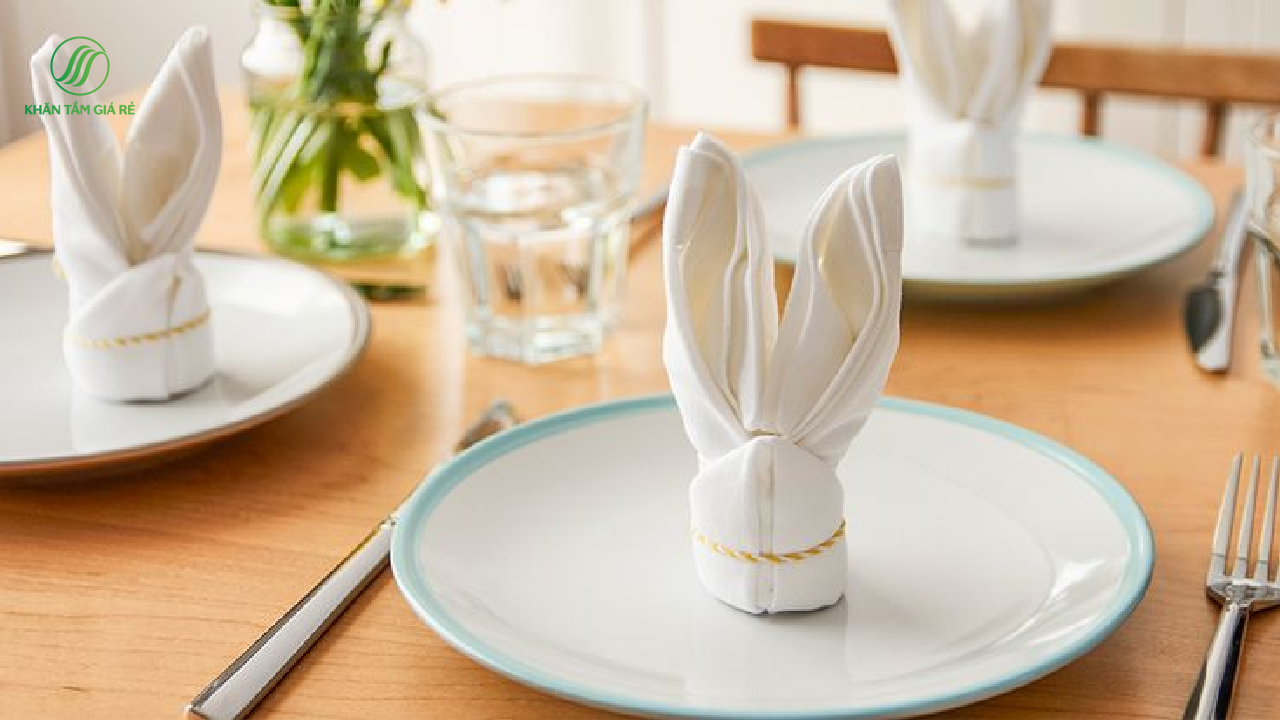 How to fold napkins in hotel cartoon lovely rabbit ear